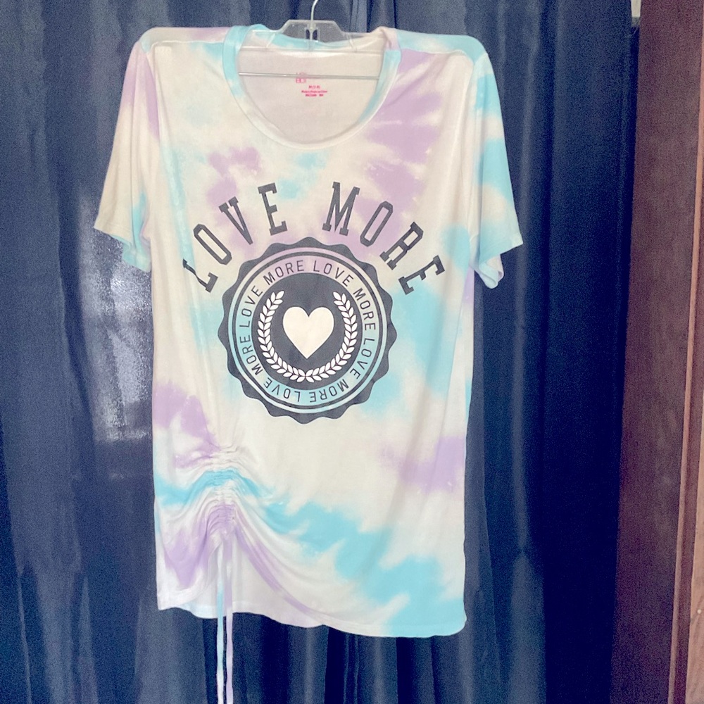 Juniors graphic tee
